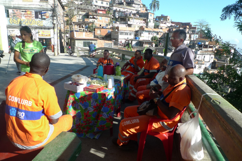 Arquivo:Lanche comunitário.jpg