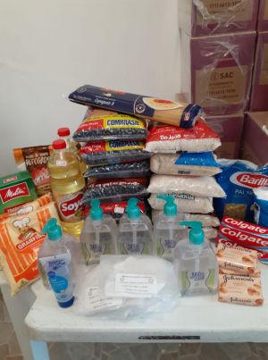 Doações de alimentos.jpg