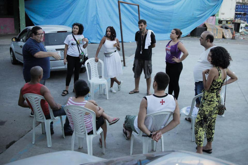 Arquivo:Roda de diálogo..jpg