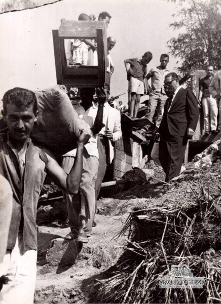 Arquivo:Desmonte da Favela do Pasmado..jpg