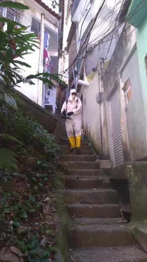 Sanitização da Vila Parque da Cidade 3.jpg