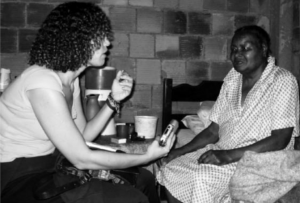 Ana e Conceição na gravação da entrevista (Acervo NECC).png