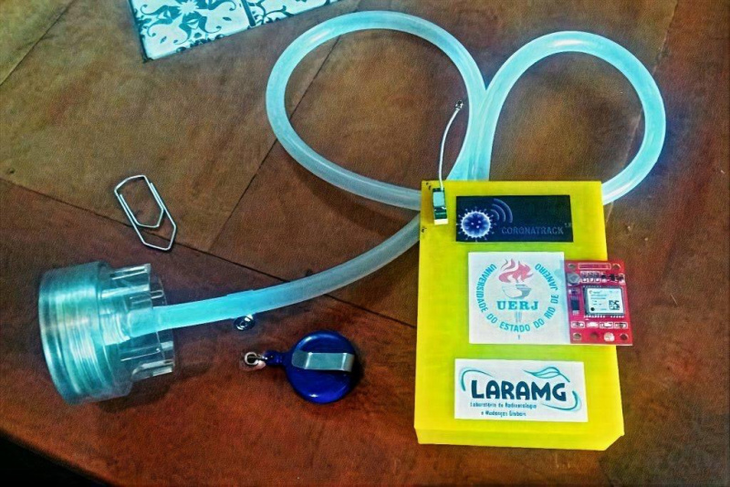 Arquivo:Equipamento do CoronaTrack.jpg