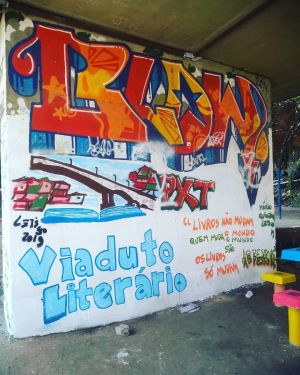 Grafite no viaduto..jpg